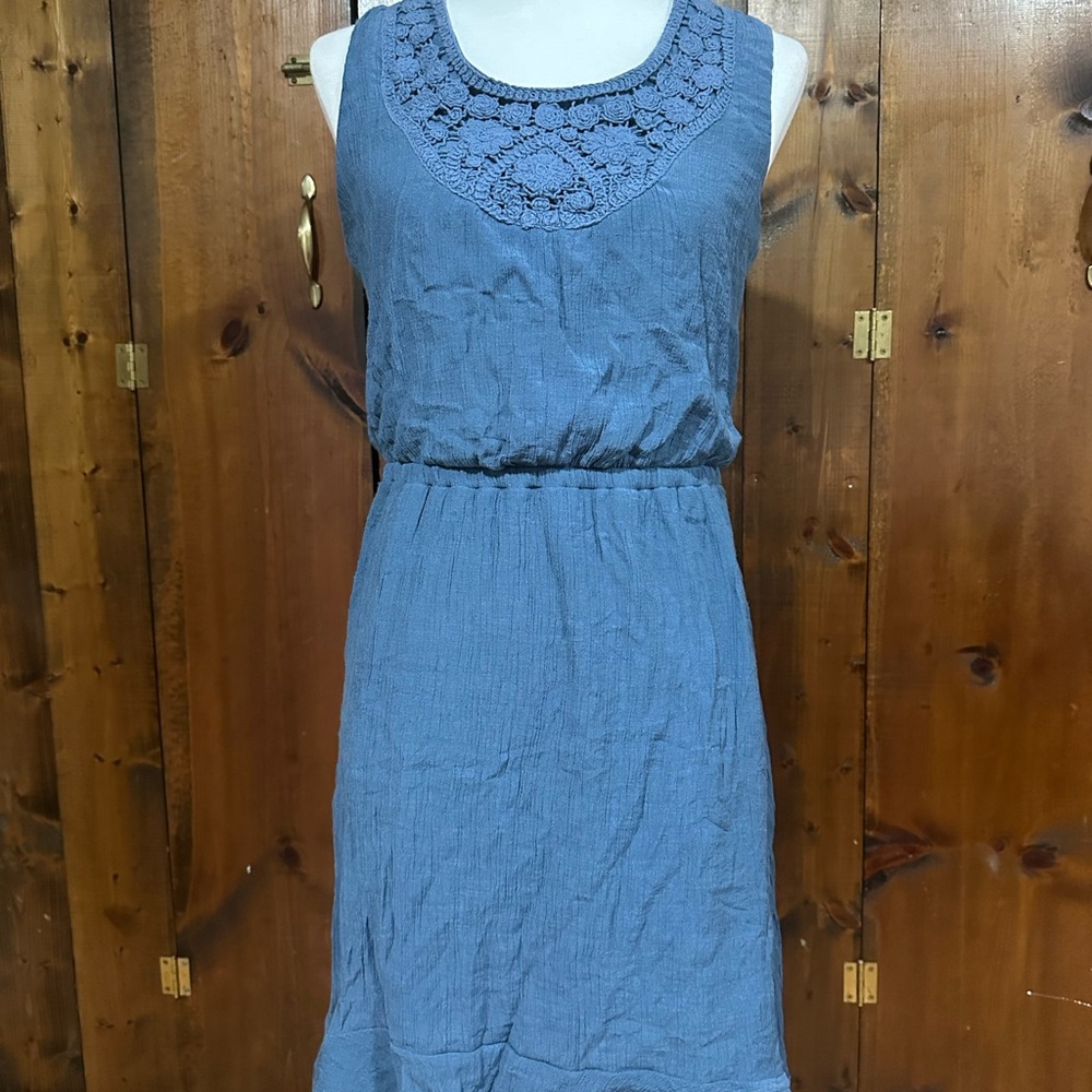 Blue Sleeveless Dress with Lace Detail
